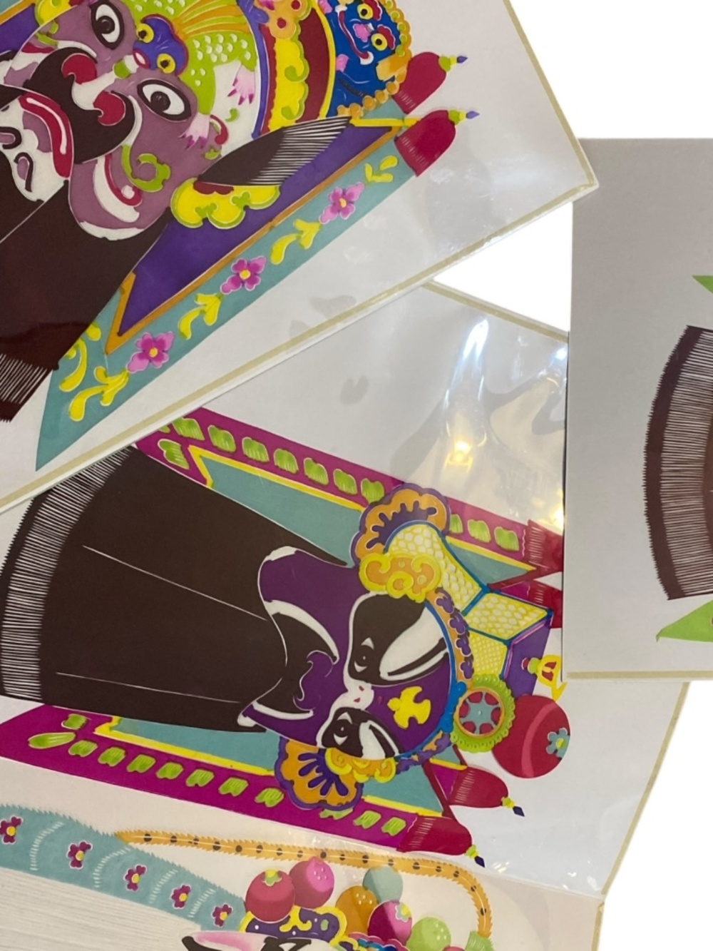 Chinese papercut art set. Handmade/handpainted. 6 pce